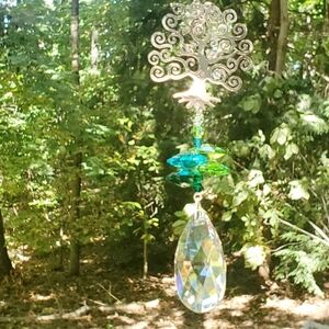 SUNCATCHER Tree of Life Genuine Austrian Crystal in Greens NWT